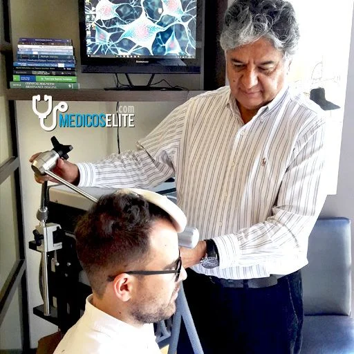 Dr-Ivan-Cruz-Neurologo-EMT