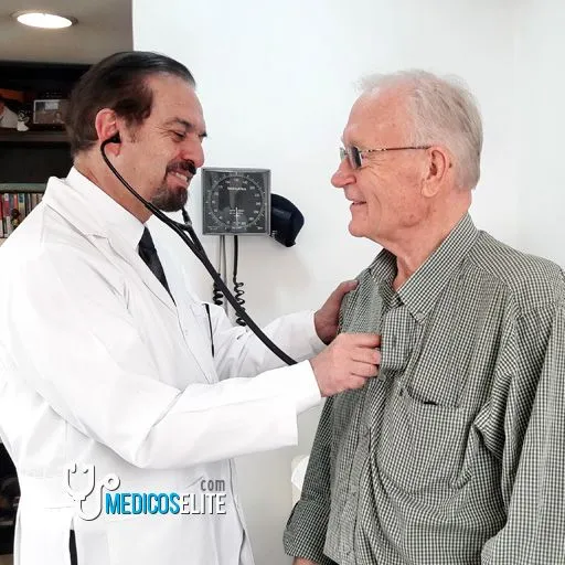 Dr francisco aulestia medicina interna